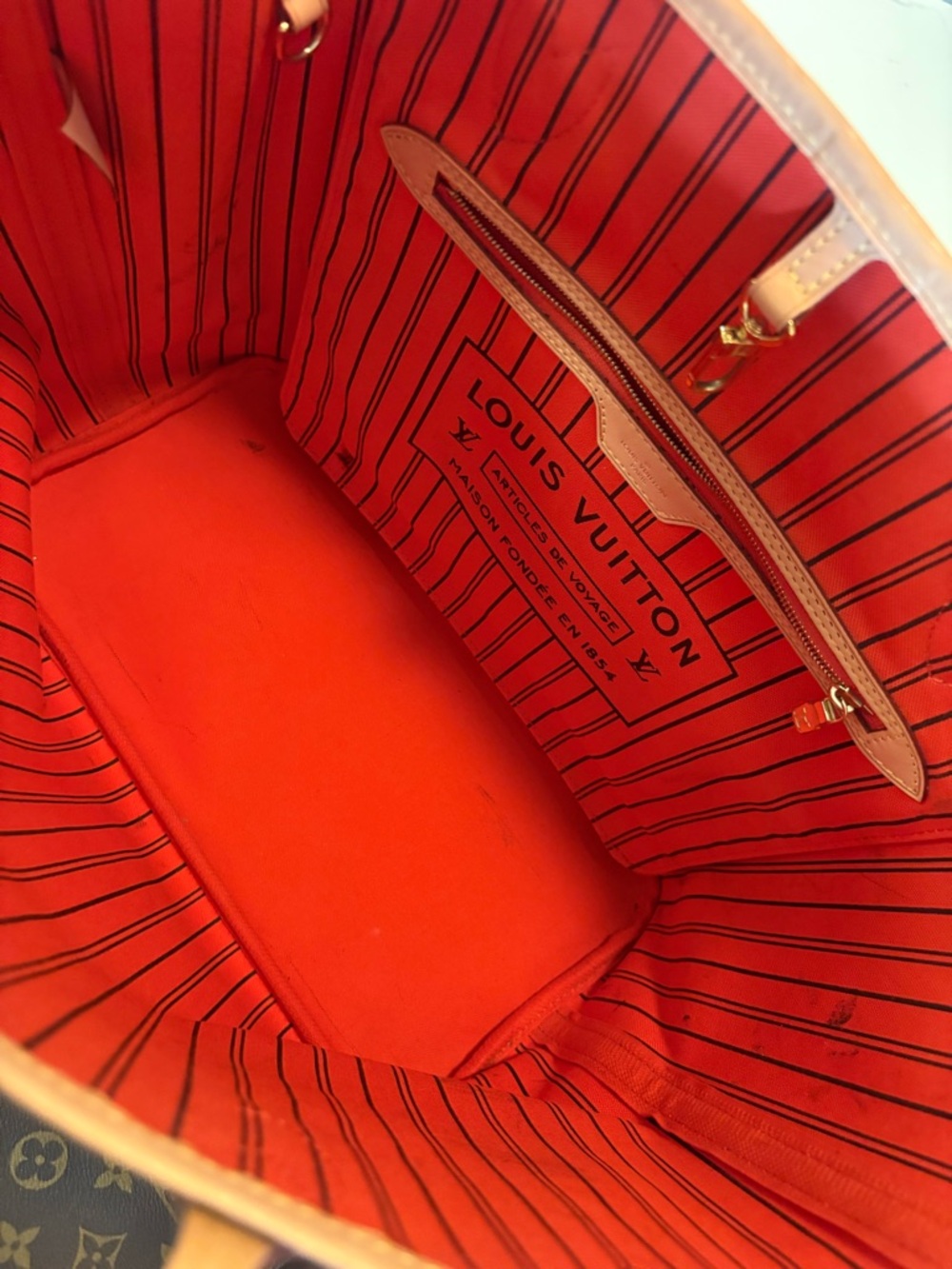 Authentic Louis Vuitton Nevergull MM monogram bag
Pre-owned/Like new - Picture 15 of 16